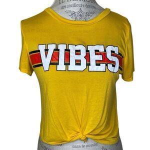 G Mini Graphic Short Sleeve Tee Shirt Gold with 'Vibes' Print Size Medium